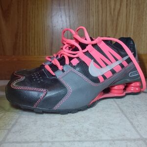 Nike shox avenue women's 7